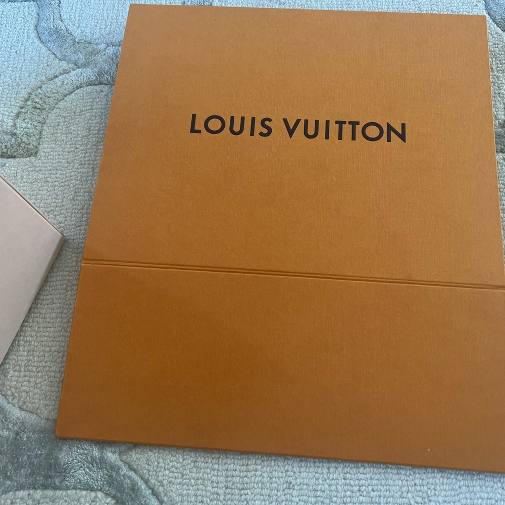 Lv Box - image 5